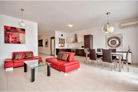 2 bedroom Apartment to rent in Sliema