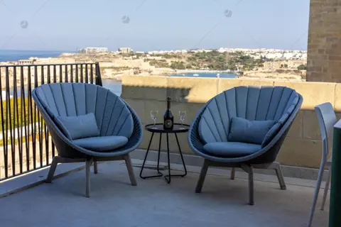 8 Bedroom Apartment For Sale in Valletta