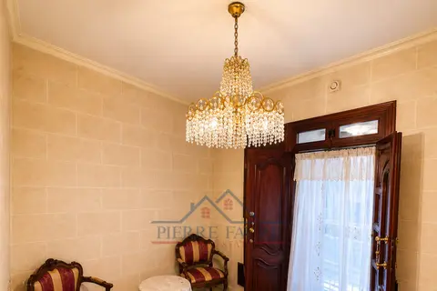 3 Bedroom Town House For Sale in Zebbug