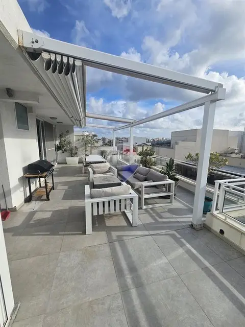 3 bedroom Penthouse for sale in St Julian's