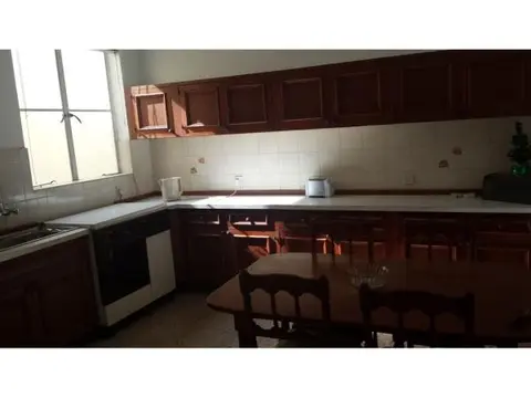 4 bedroom Maisonette to rent in Birkirkara