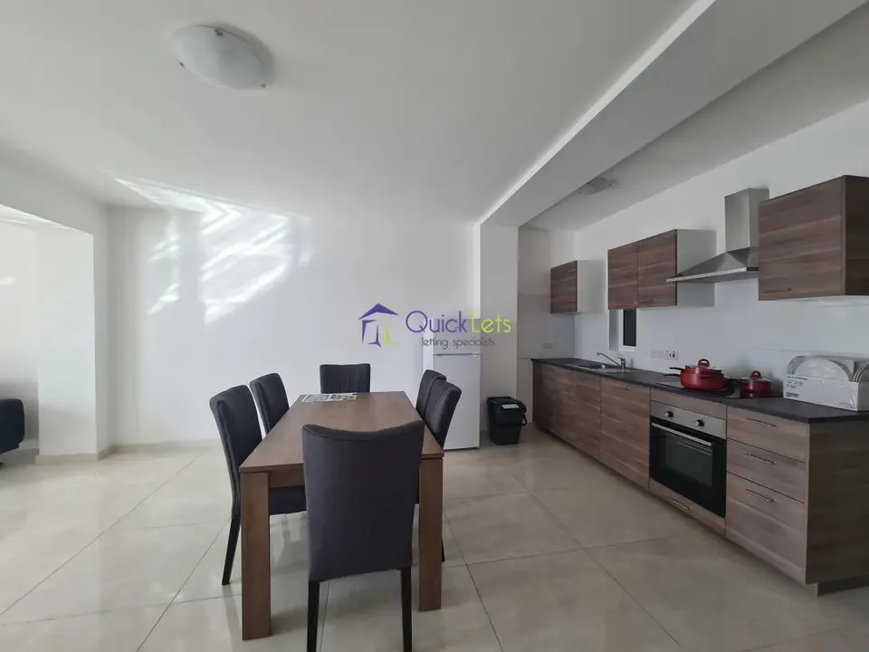 2 bedroom Apartment to rent in Gzira