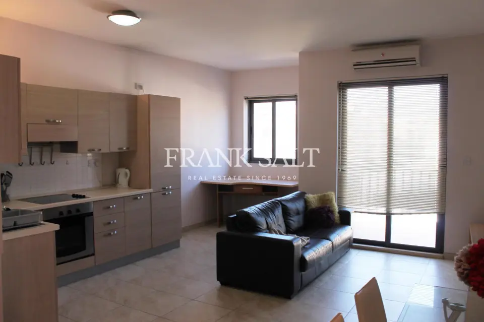 Gzira, Apartment