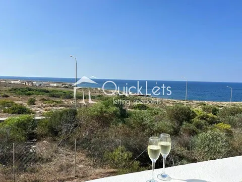 3 bedroom Apartment to rent in Pembroke