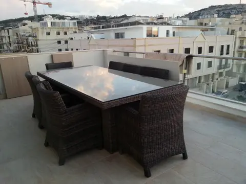 3 bedroom Penthouse to rent in Bahar ic-Caghaq