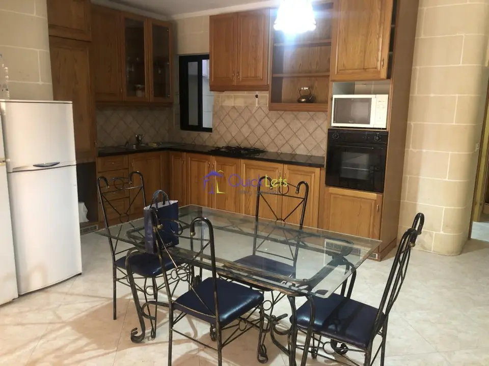 3 bedroom Apartment to rent in Gozo - Ghajnsielem