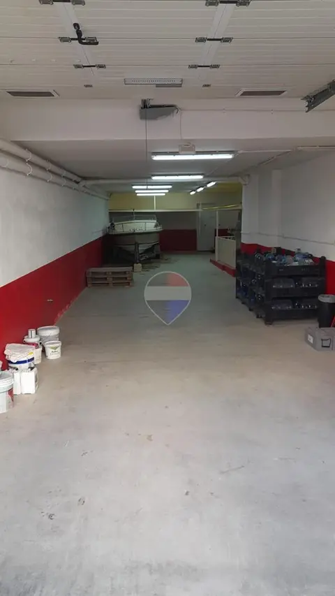 Garage (Residential) to rent in Marsascala