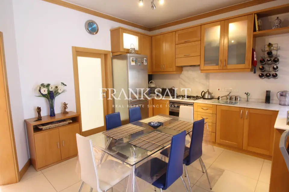 Mellieha, Furnished Penthouse