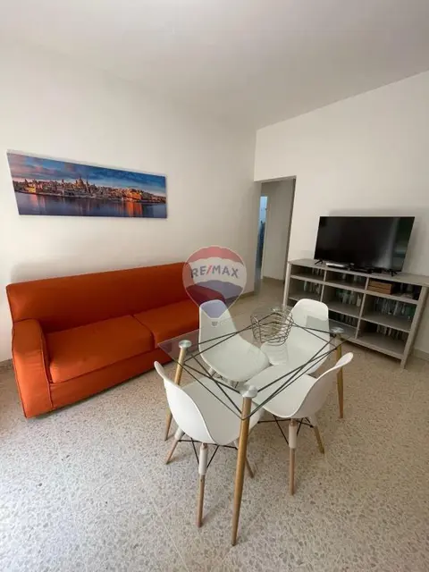 2 bedroom Maisonette to rent in Sliema