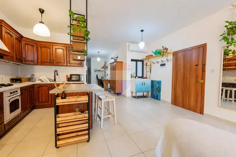 3 Bedroom Apartment For Sale in Xghajra