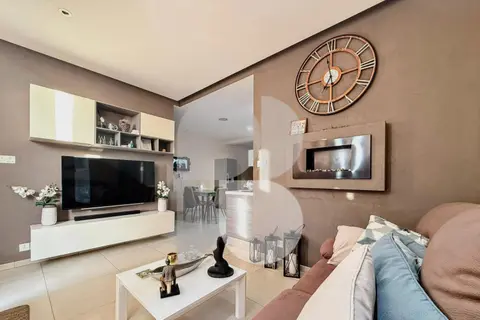 3 Bedroom Penthouse For Sale in Safi
