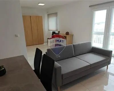 2 bedroom Apartment to rent in Naxxar