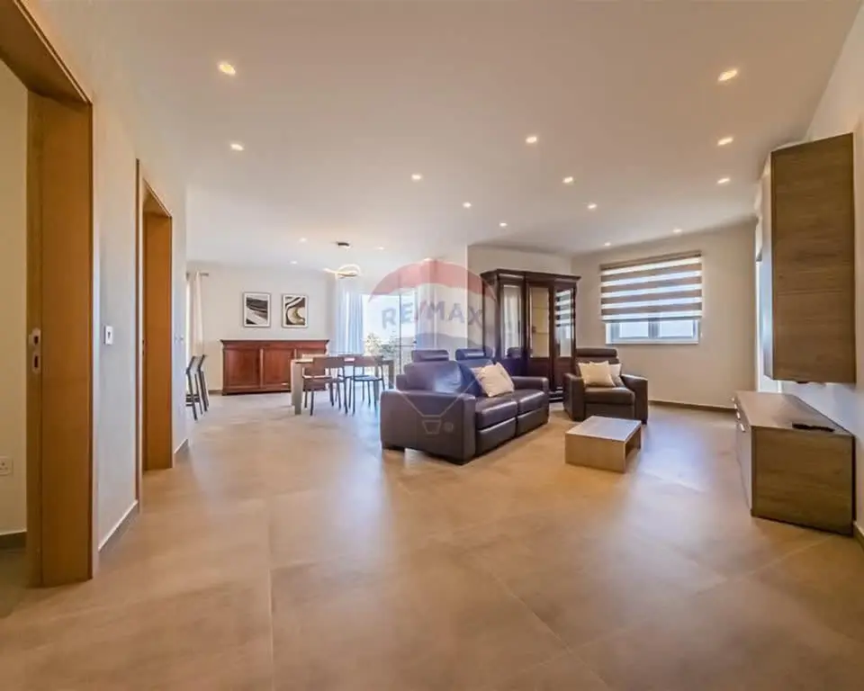 3 bedroom Apartment Duplex to rent in Attard
