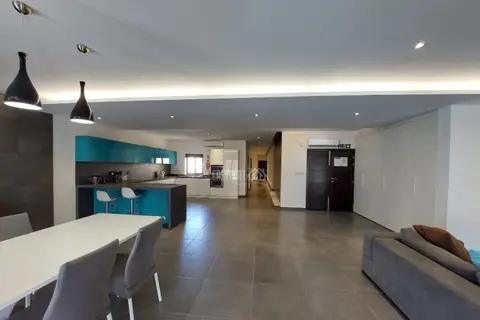 3 Bedroom Apartment To Rent in Sliema