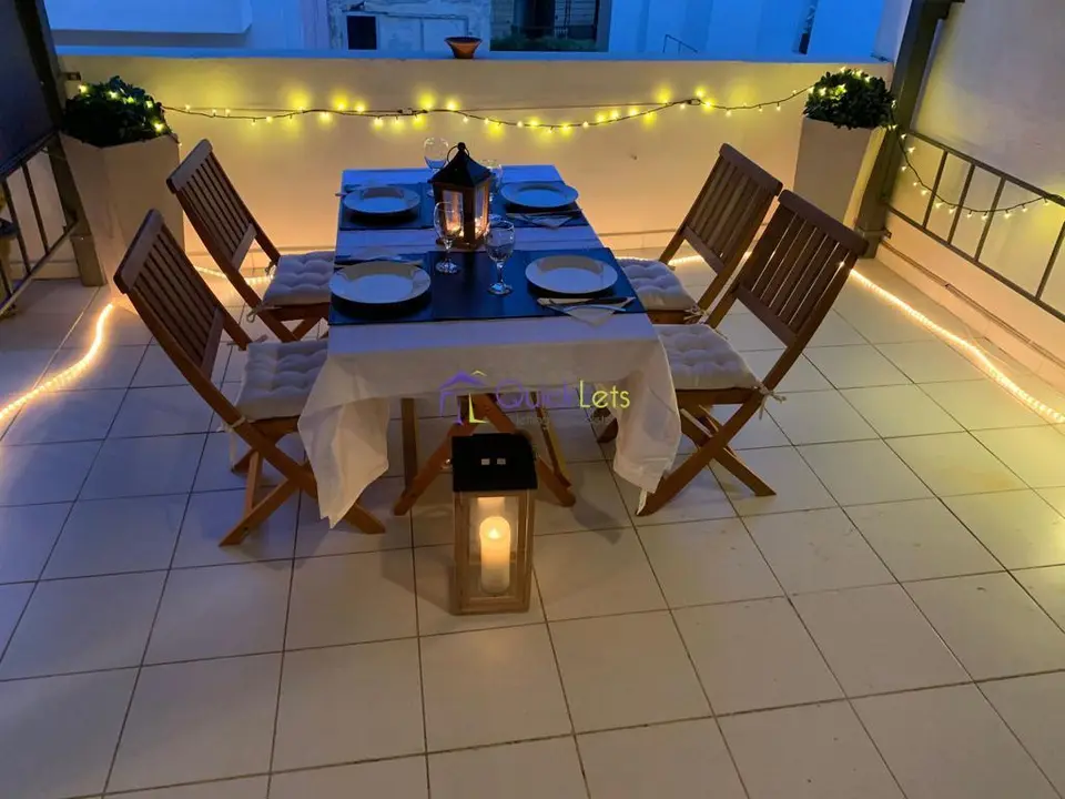1 bedroom Penthouse to rent in Gzira