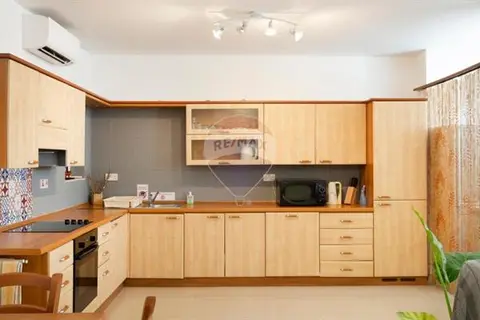 2 bedroom Apartment to rent in St Julian's