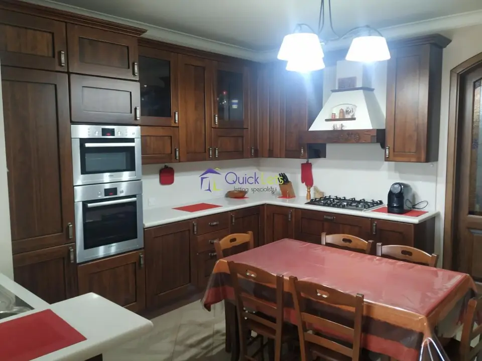 3 bedroom Penthouse to rent in Siggiewi