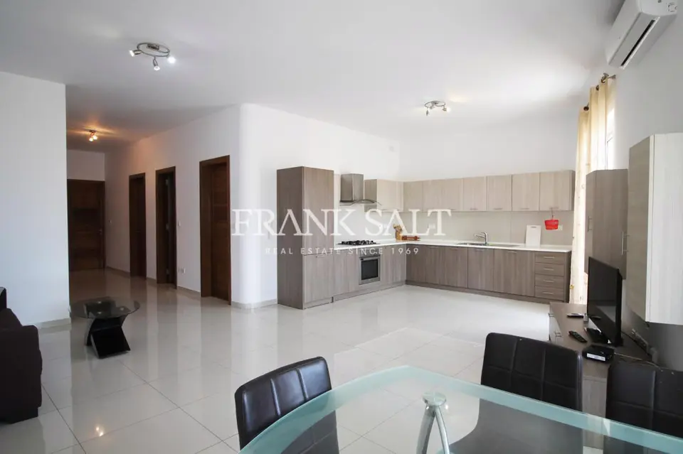 Swieqi, Furnished Apartment