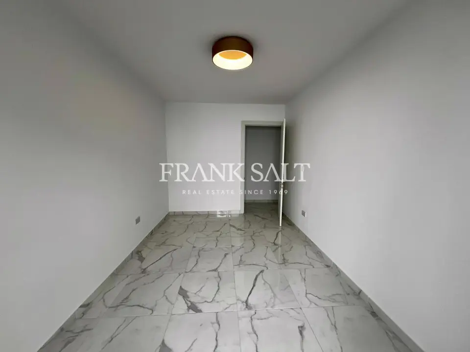 Gzira, Apartment