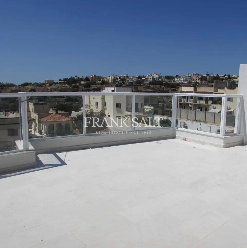 Tal-Ibrag, Furnished Penthouse