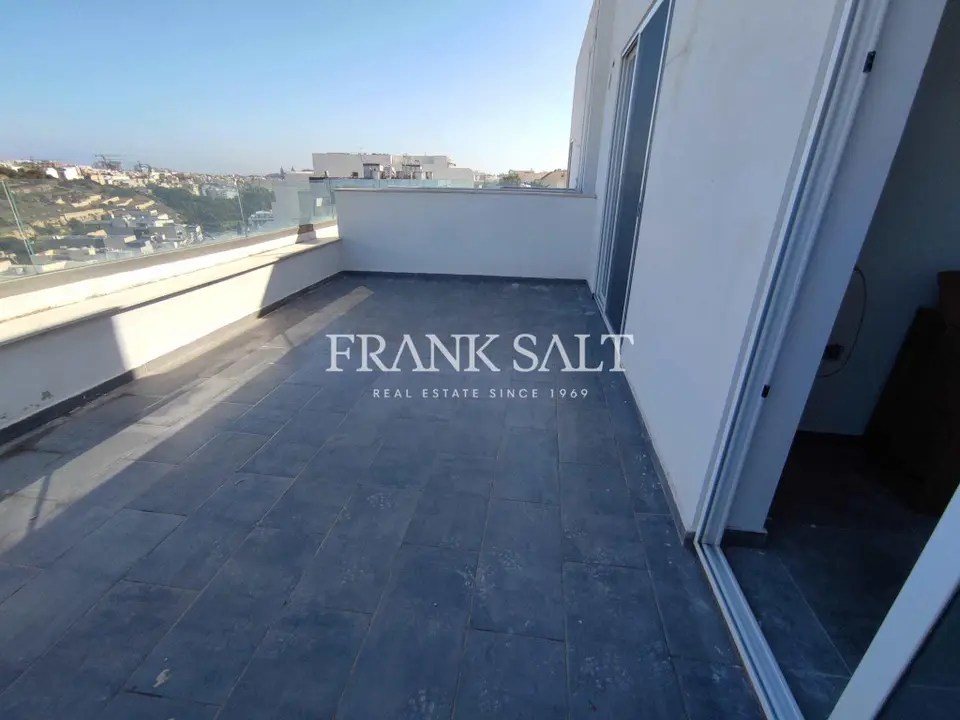 Santa Venera, Furnished Penthouse
