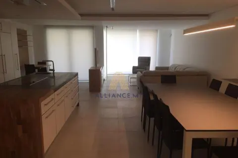 3 Bedroom Penthouse To Rent in Swieqi