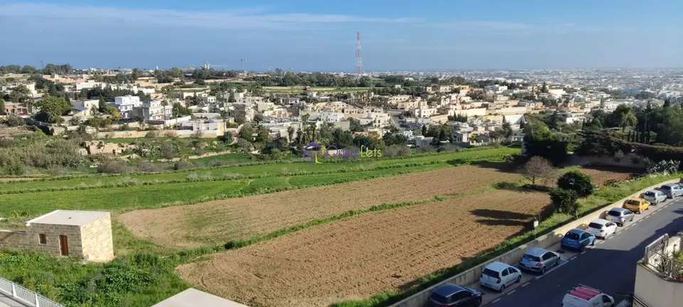 2 bedroom Penthouse to rent in Naxxar
