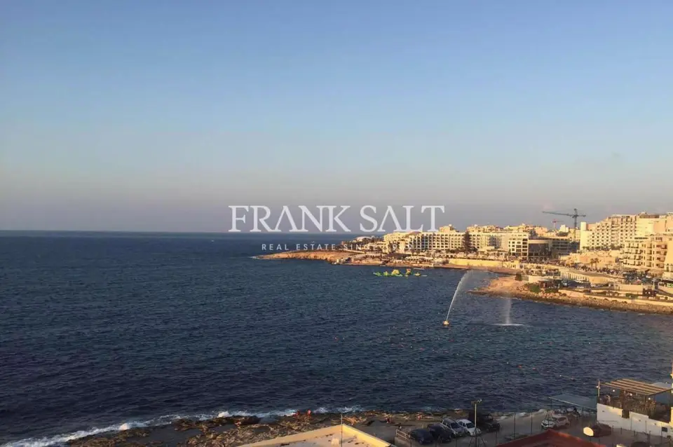 Bugibba, Furnished Penthouse