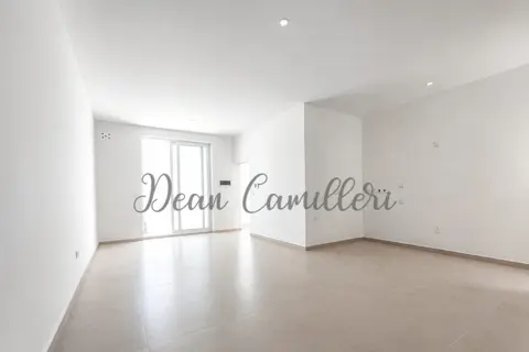 2 Bedroom Penthouse For Sale in Zebbug