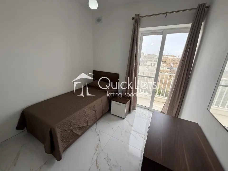 2 bedroom Penthouse to rent in Siggiewi