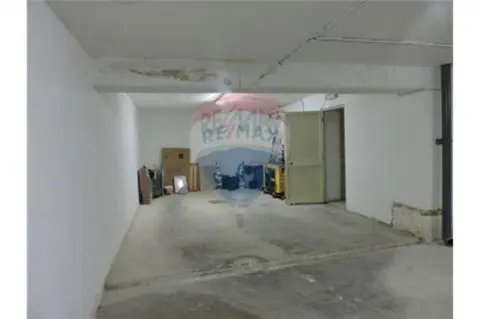 Garage (Residential) for sale in Sliema