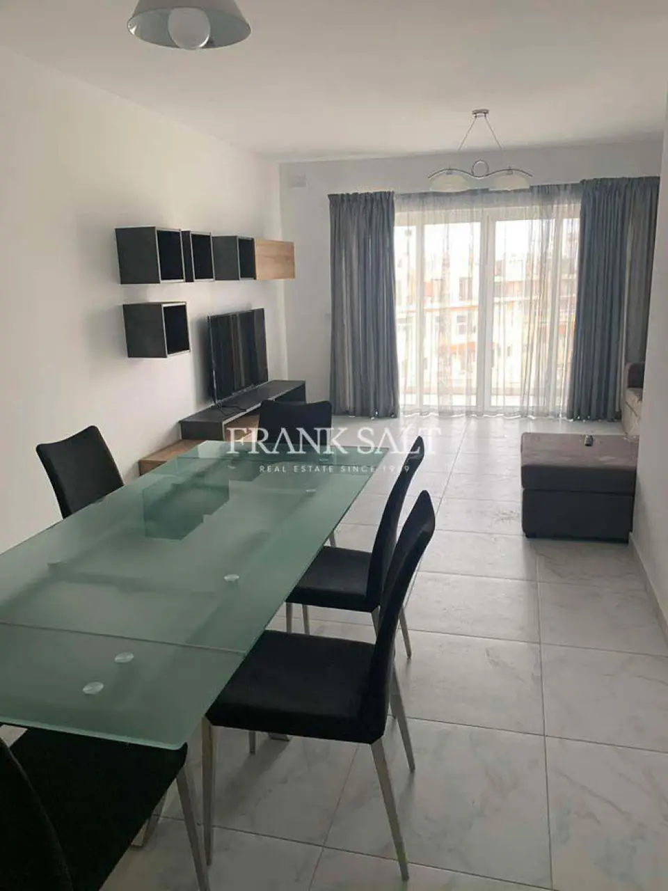 Qawra, Furnished Apartment