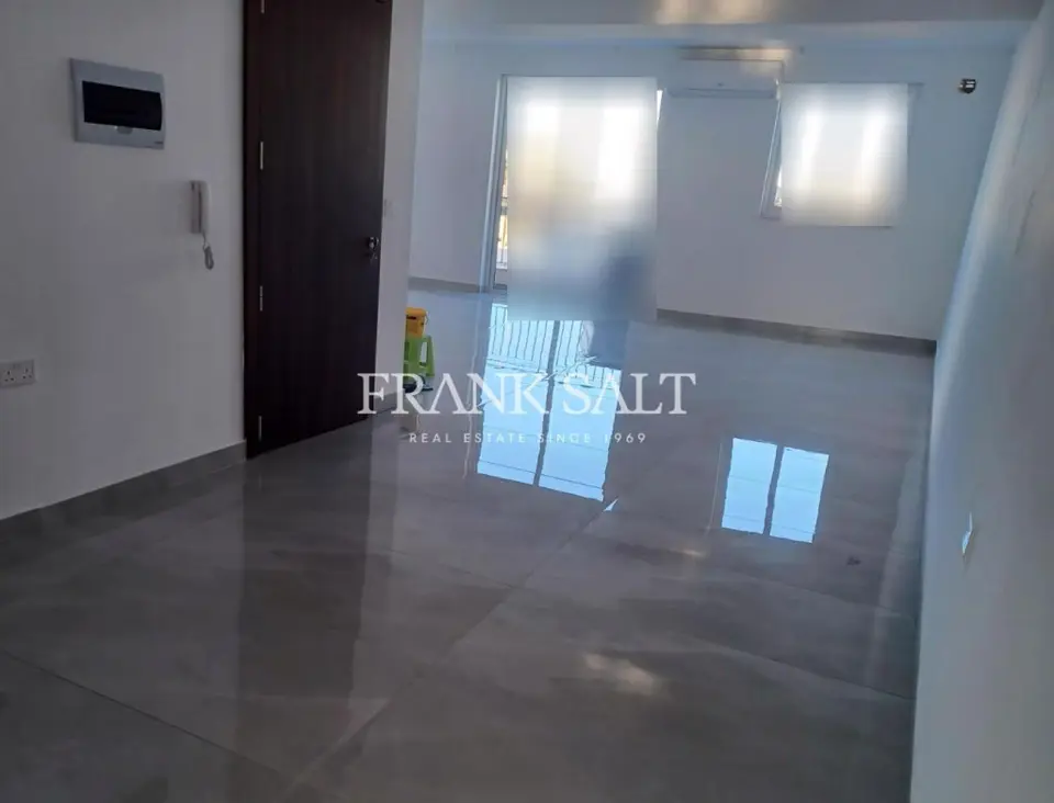 Fgura, Furnished Apartment