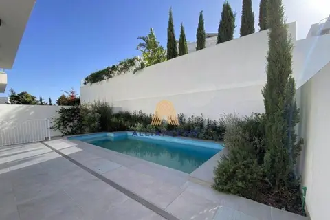 3 Bedroom Villa To Rent in Naxxar