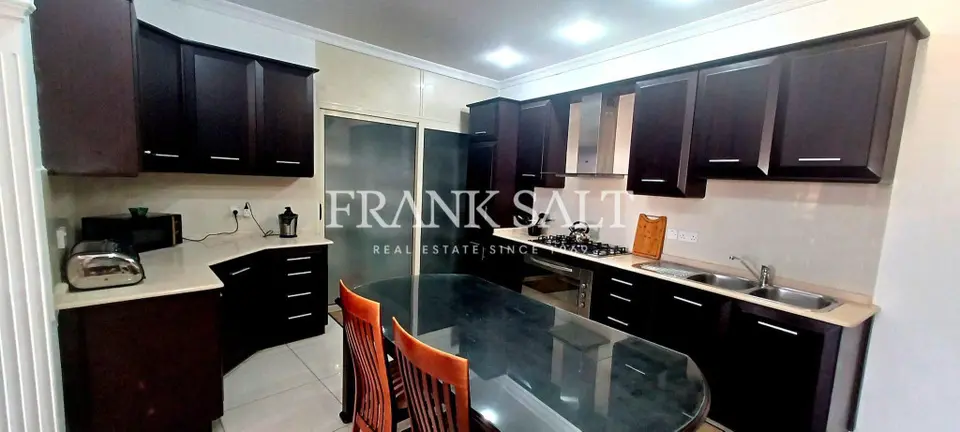 Naxxar, Furnished Maisonette