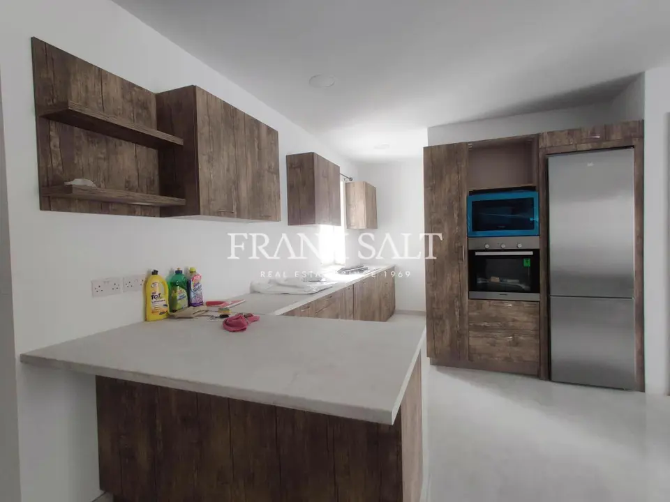 Burmarrad, Furnished Apartment