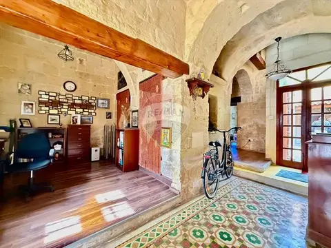 3 bedroom House of Character for sale in Qrendi