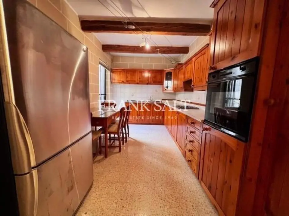 Attard, Furnished Elevated Maisonette