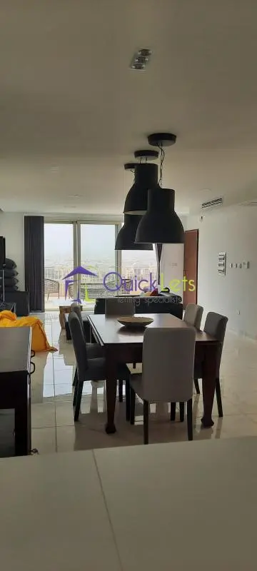 3 bedroom Penthouse to rent in San Gwann