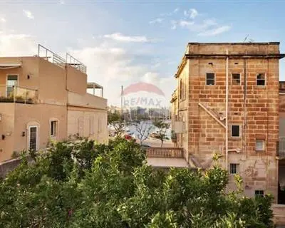 3 bedroom Maisonette to rent in Ta' Xbiex