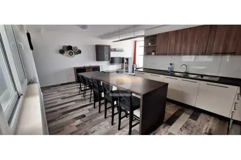 2 Bedroom Penthouse To Rent in Bugibba