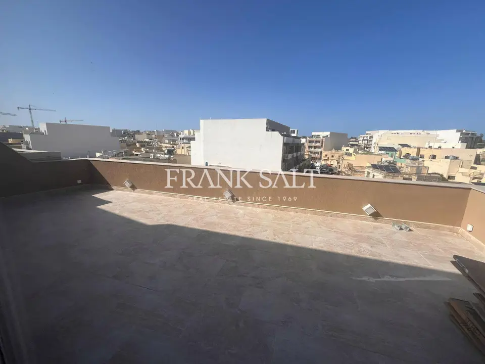 Zabbar, Furnished, Penthouse