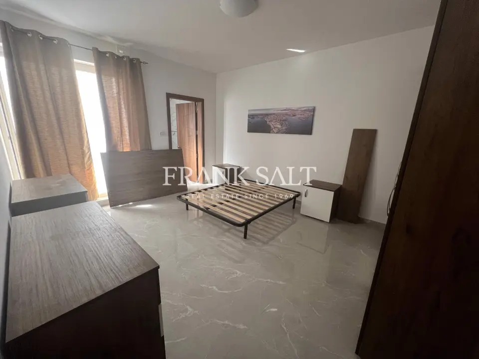 Fgura, Furnished Maisonette