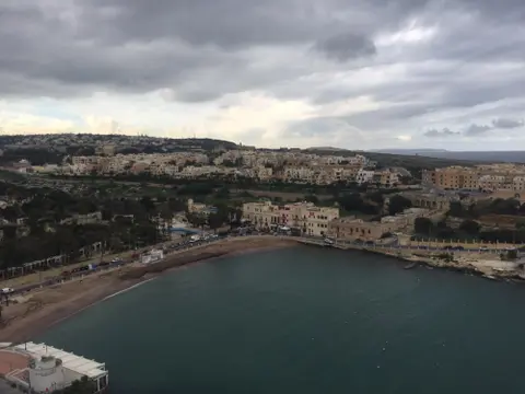 2 bedroom Penthouse to rent in St. Julians
