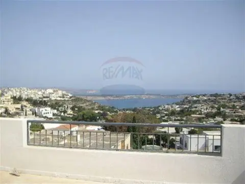 3 bedroom Penthouse to rent in Mellieha