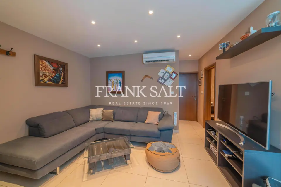Swieqi, Furnished Apartment