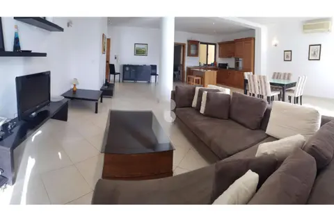 3 Bedroom Apartment To Rent in Sliema
