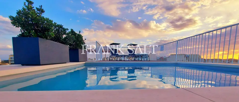 Xaghra, Furnished Penthouse