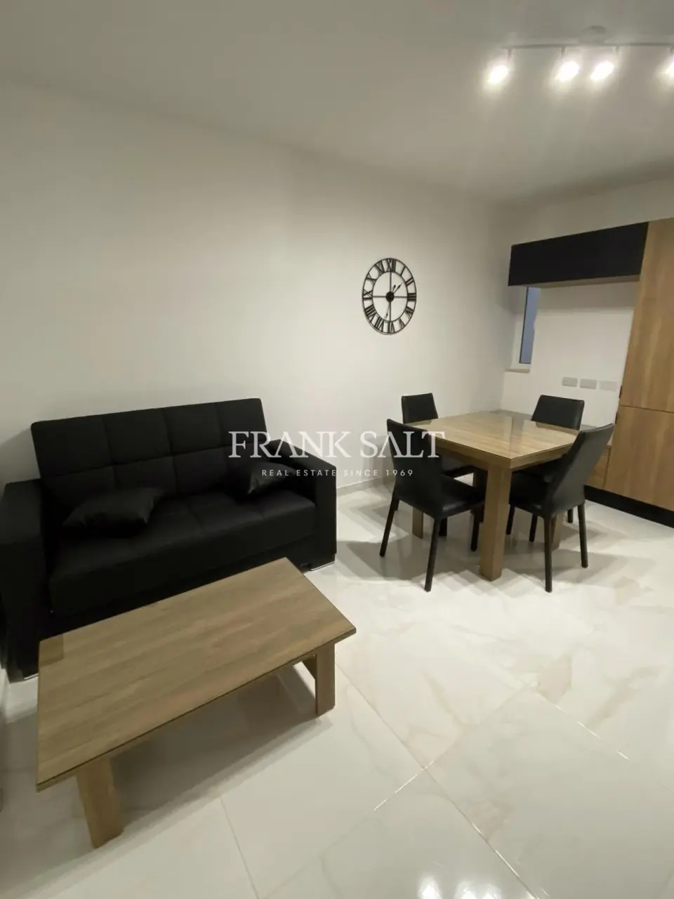 Mosta, Furnished Apartment