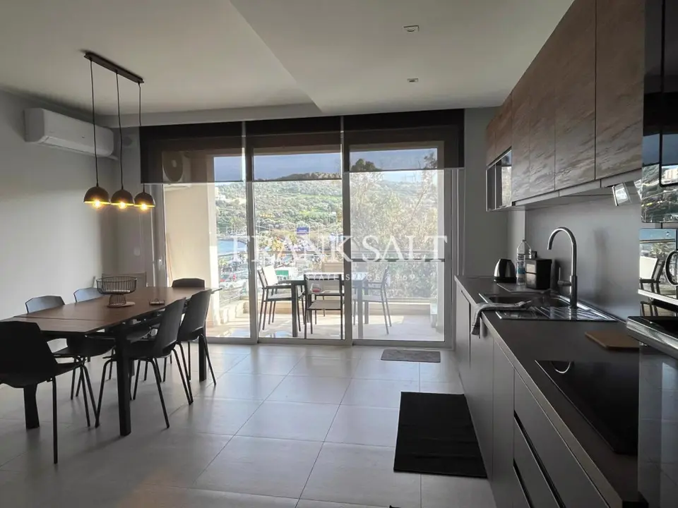 Xemxija, Apartment